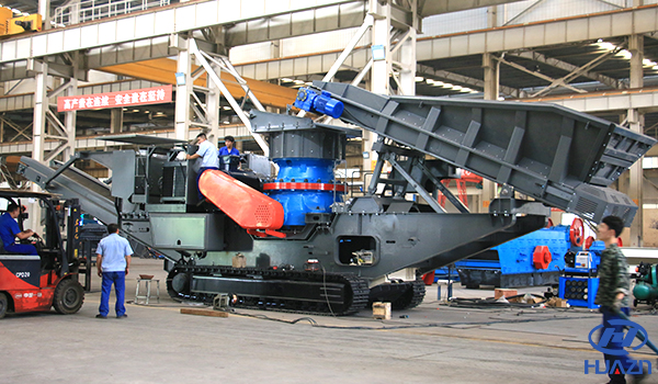 crawler mobile crusher station