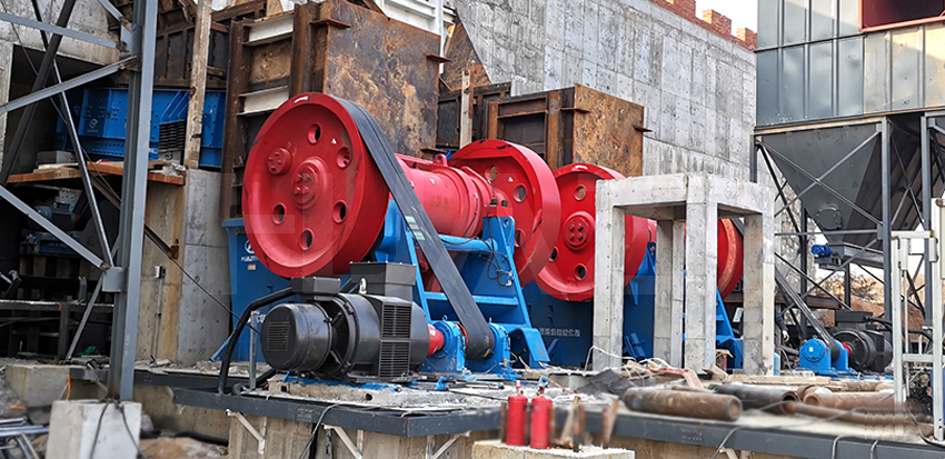 Large jaw crusher