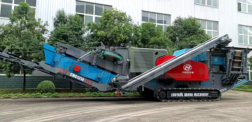 mobile impact crushing station