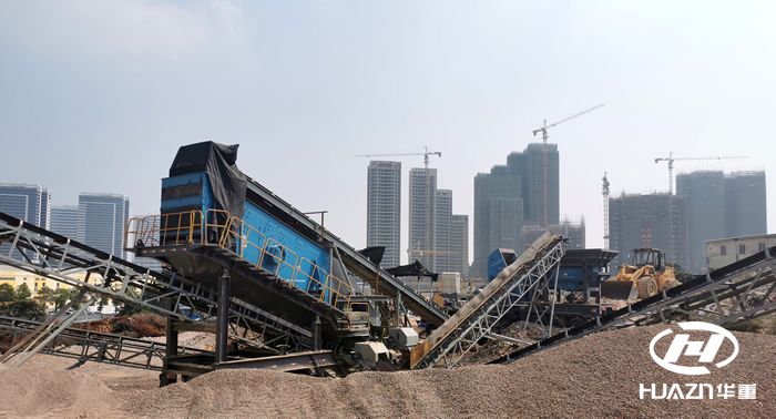 Tire-Mounted Mobile Crushers to Process Construction Waste